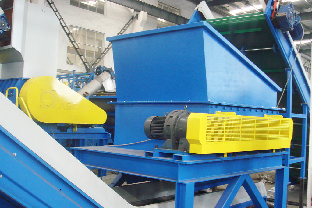 debaler machine back view